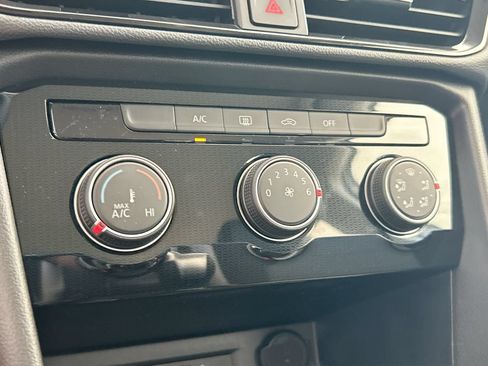 Certified 2025 Volkswagen Taos S FWD image 26