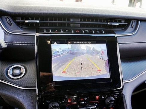 Certified 2023 Jeep Grand Cherokee L Altitude image 26