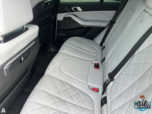 Used 2025 BMW X5 xDrive40i w/ M Sport Package AWD/4WD image 17