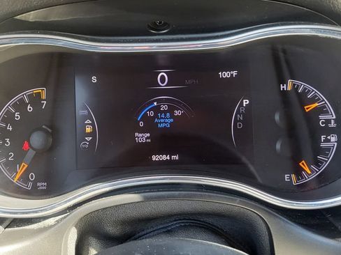Used 2018 Jeep Grand Cherokee Laredo AWD/4WD image 30