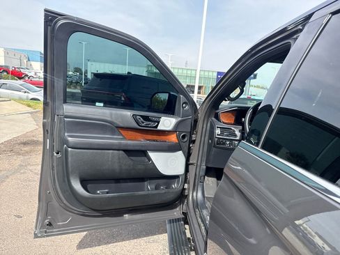 Used 2024 Lincoln Navigator L Black Label image 10