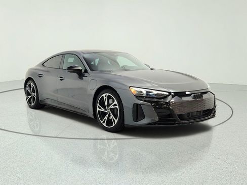 Used 2023 Audi e-tron GT Premium Plus w/ Performance Package AWD/4WD image 3