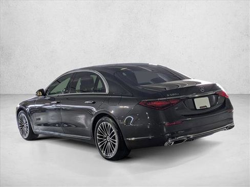 Used 2024 Mercedes-Benz S 580e 4MATIC Sedan image 8