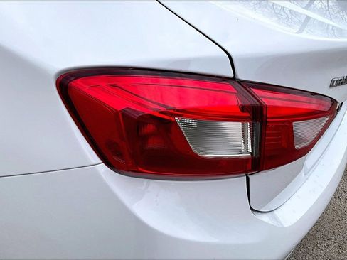 Used 2018 Chevrolet Cruze LS image 30