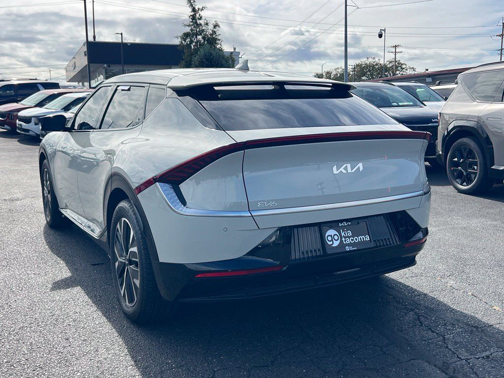 Certified 2023 Kia EV6 Wind RWD image 9