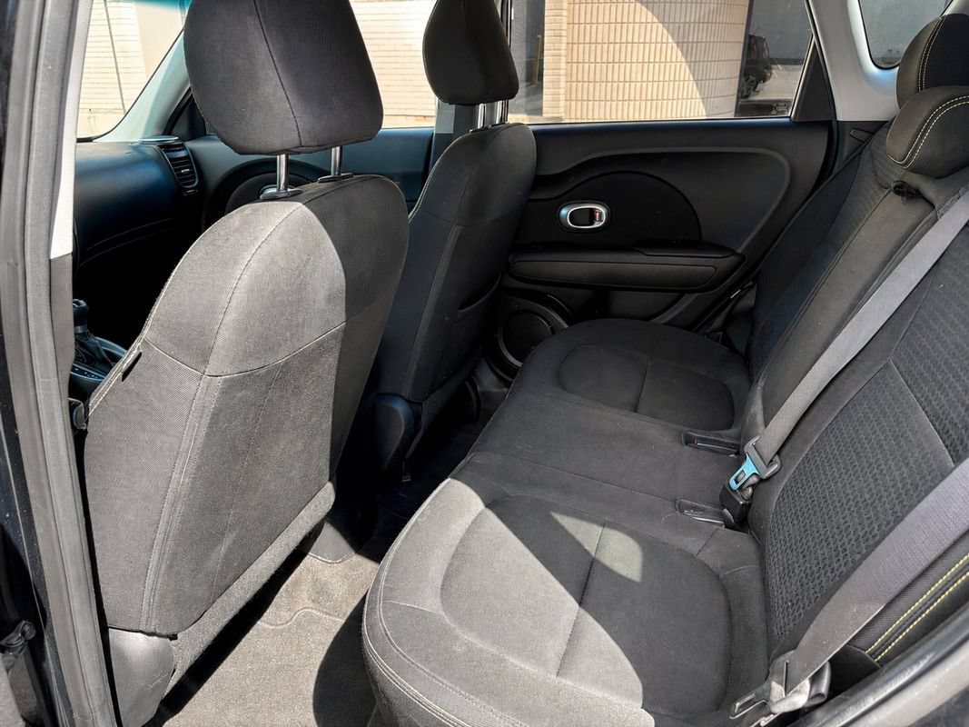 Used 2016 Kia Soul + FWD image 5