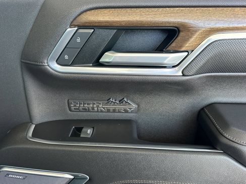 Certified 2022 Chevrolet Silverado 1500 High Country w/ High Country Premium Package AWD/4WD image 21