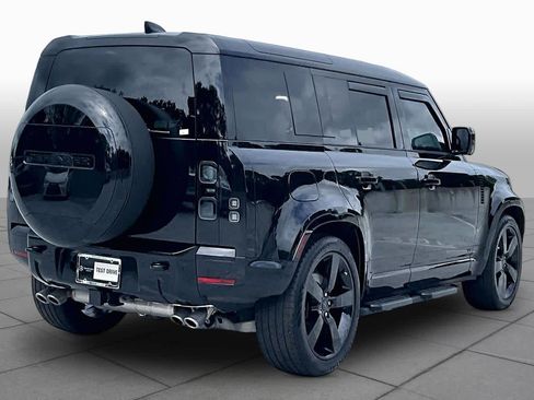 Used 2026 Land Rover Defender 110 V8 AWD/4WD image 22
