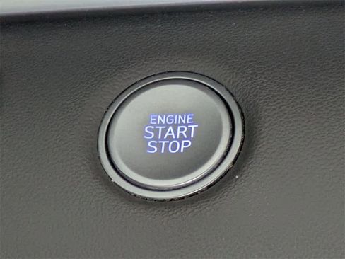 Certified 2023 Hyundai Elantra SEL image 28