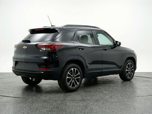 Used 2025 Chevrolet TrailBlazer LT FWD image 9