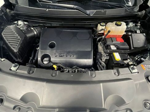 Used 2022 Chevrolet Traverse LT AWD/4WD image 40