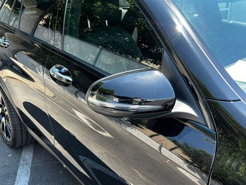 Used 2019 Mercedes-Benz GLC 43 AMG 4MATIC image 9