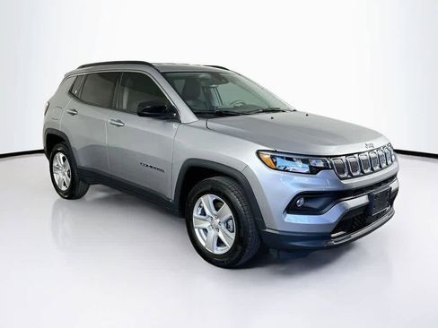 Used 2022 Jeep Compass Latitude AWD/4WD image 24