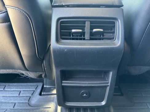 Used 2023 Ford Edge SEL AWD/4WD image 17