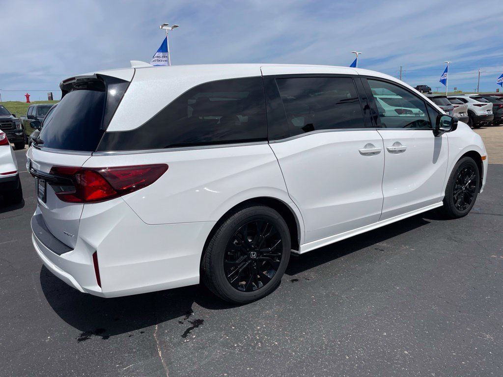 Used 2025 Honda Odyssey Sport-L image 4