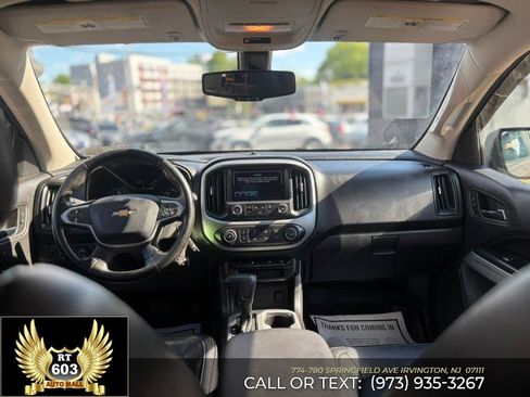 Used 2015 Chevrolet Colorado LT AWD/4WD image 8