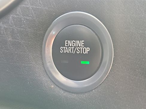 Used 2025 Chevrolet Malibu LT FWD image 33