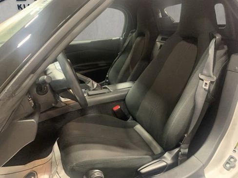 Used 2016 MAZDA MX-5 Miata Sport image 10