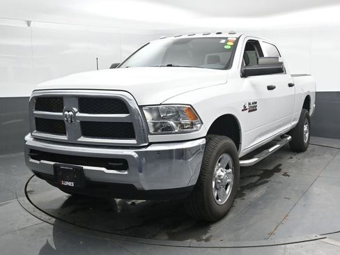 Used 2018 RAM 2500 Tradesman w/ Chrome Appearance Group image 9