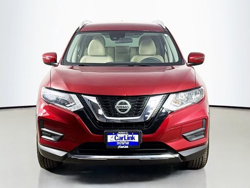 Used 2019 Nissan Rogue SV AWD/4WD image 2