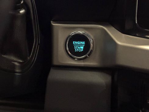 Used 2023 Ford F250 XLT w/ XLT Premium Package AWD/4WD image 33
