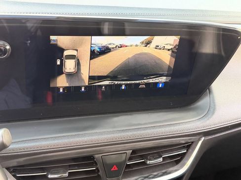 Used 2024 Buick Encore GX Sport Touring w/ Advanced Technology Package FWD image 23