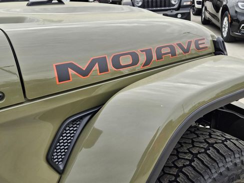 New 2026 Jeep Gladiator Mojave image 6