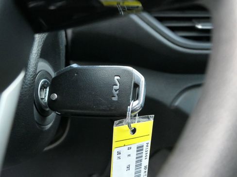 Used 2023 Kia Forte LXS image 16