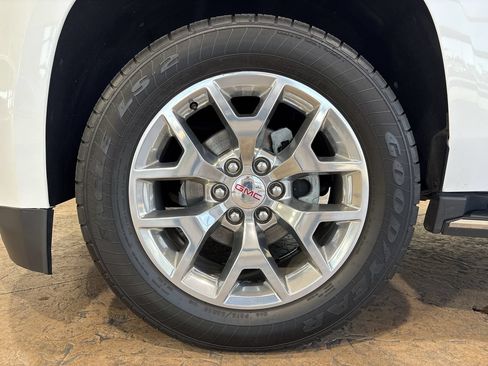 Used 2018 GMC Yukon SLT w/ Open Road Package RWD image 10