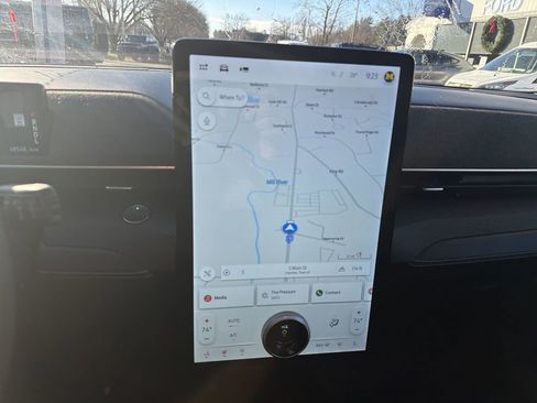 Used 2021 Ford Mustang Mach-E Premium image 16