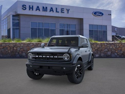 New 2025 Ford Bronco Outer Banks image 2