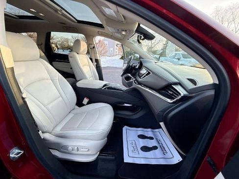 Used 2022 Buick Enclave Essence w/ Experience Buick Package image 29