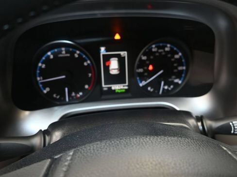 Used 2017 Toyota RAV4 XLE FWD image 10
