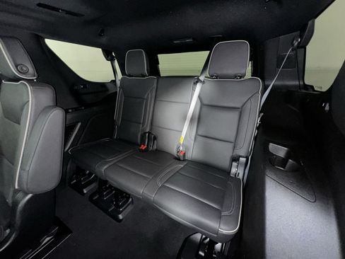 Used 2023 Chevrolet Tahoe Premier AWD/4WD image 26