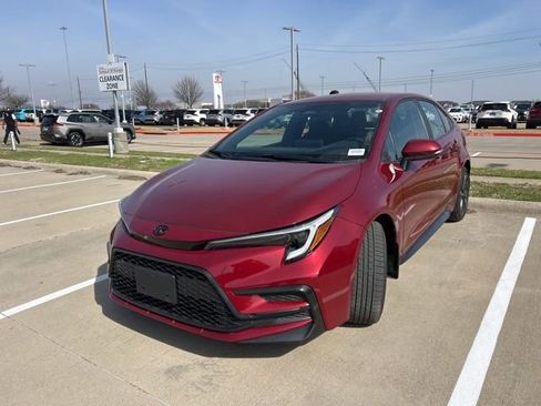 Used 2025 Toyota Corolla SE image 7