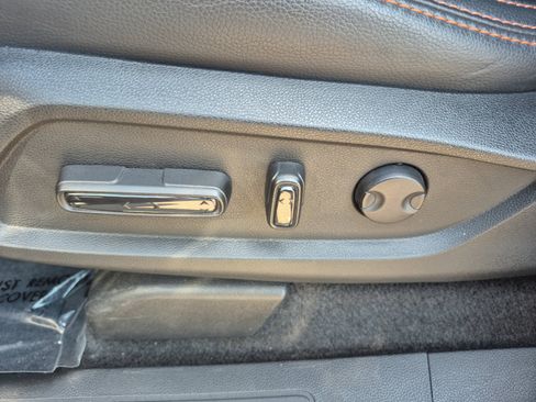 Used 2025 Honda Pilot TrailSport image 13
