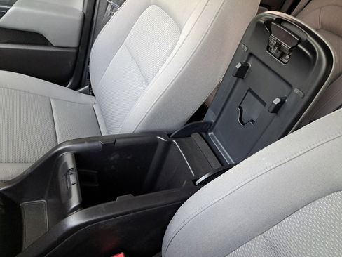 Used 2016 GMC Canyon 2WD Crew Cab w/ Convenience Package image 28