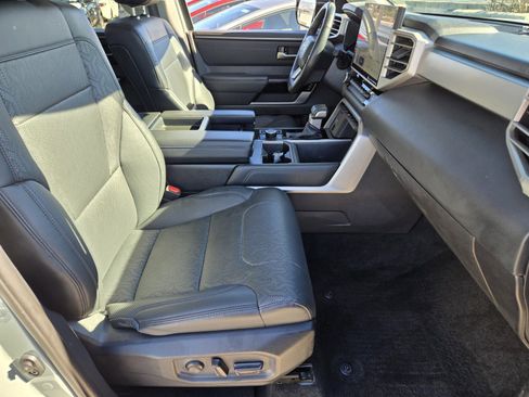 Used 2024 Toyota Tundra Limited image 15