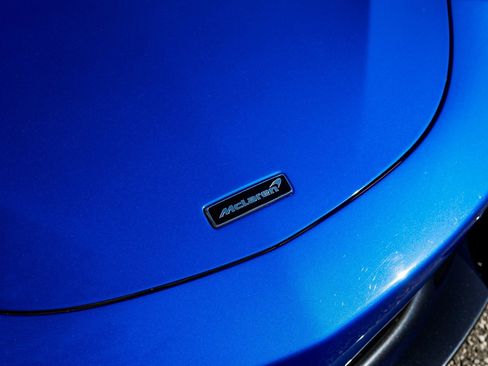 Used 2020 McLaren 600LT Spider image 15