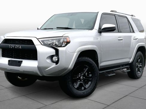 Used 2019 Toyota 4Runner SR5 image 1