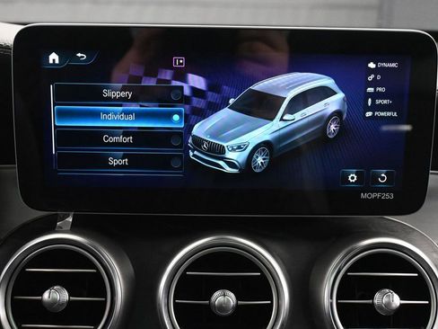 Used 2020 Mercedes-Benz GLC 63 AMG 4MATIC image 35