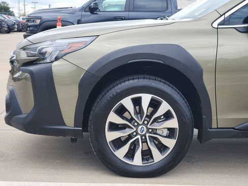 Used 2025 Subaru Outback Touring XT AWD/4WD image 8