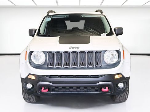 Used 2016 Jeep Renegade Trailhawk AWD/4WD image 2