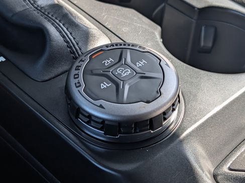 Certified 2025 Ford Bronco Big Bend image 31