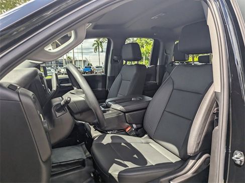 Used 2025 Chevrolet Silverado 1500 W/T w/ Trailering Package image 5