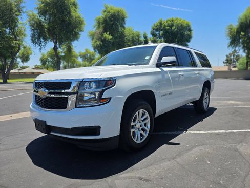 Used 2019 Chevrolet Suburban LT AWD/4WD image 13