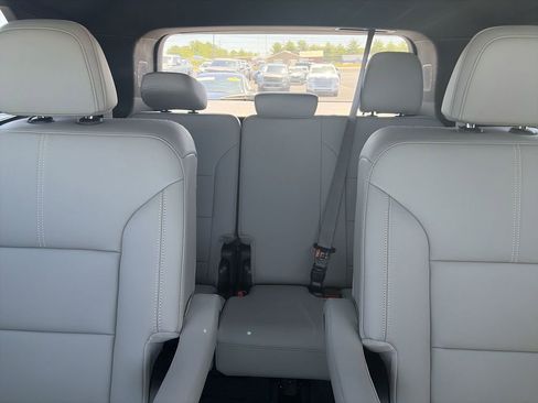 Used 2024 GMC Acadia Elevation AWD/4WD image 22