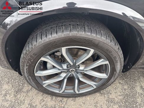 Used 2016 Volvo XC90 T6 Momentum w/ Momentum Plus Package AWD/4WD image 22