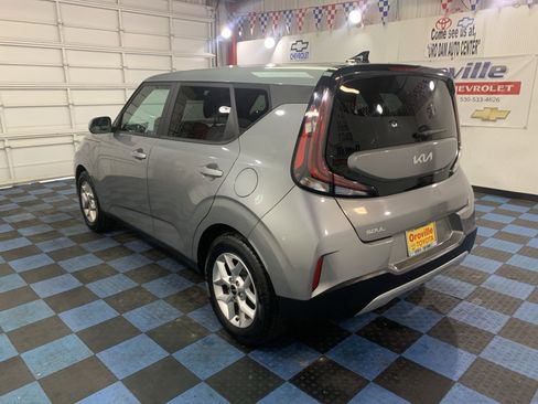 Used 2024 Kia Soul LX w/ Option Group 015 image 3