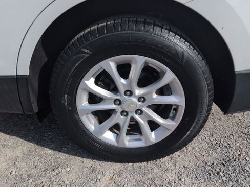 Used 2018 Chevrolet Equinox LT image 13